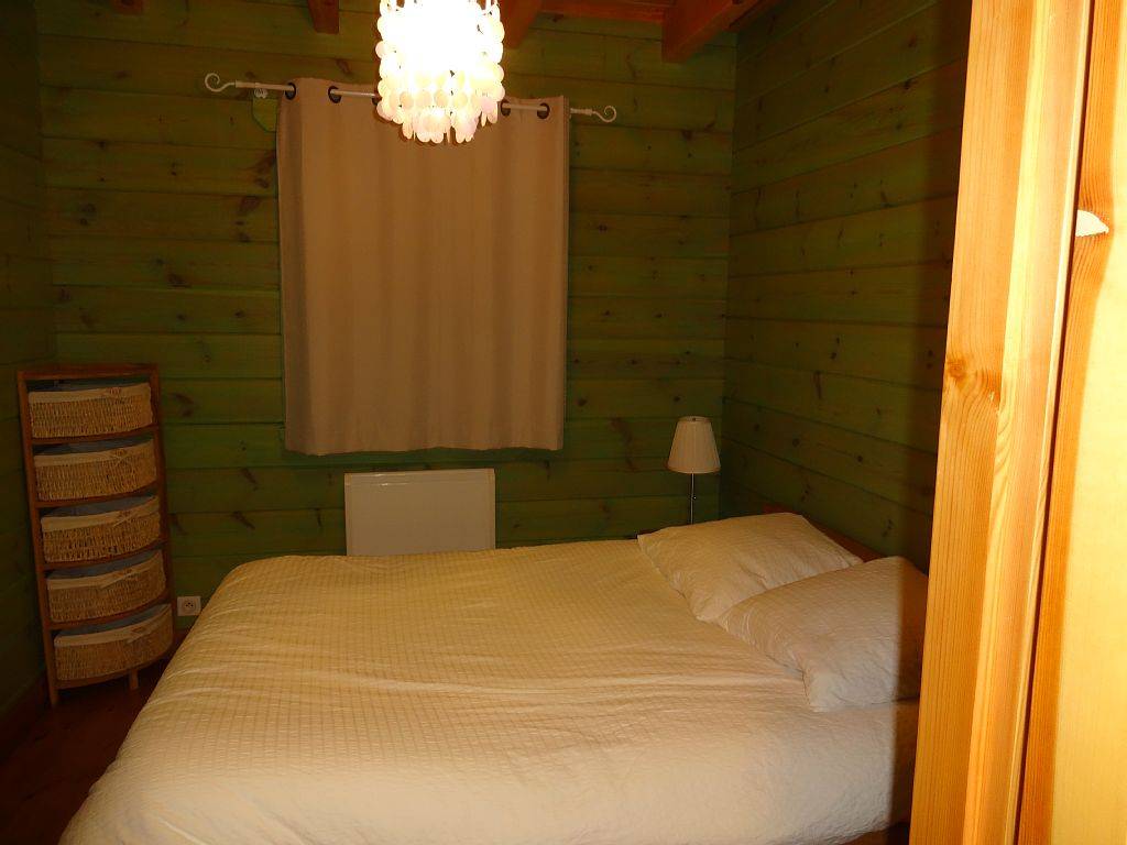 Photo chambre chalet bois